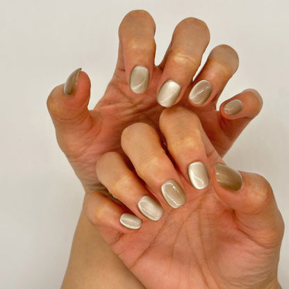 Champagne Glow Press On Nails – Nude Silver Oval