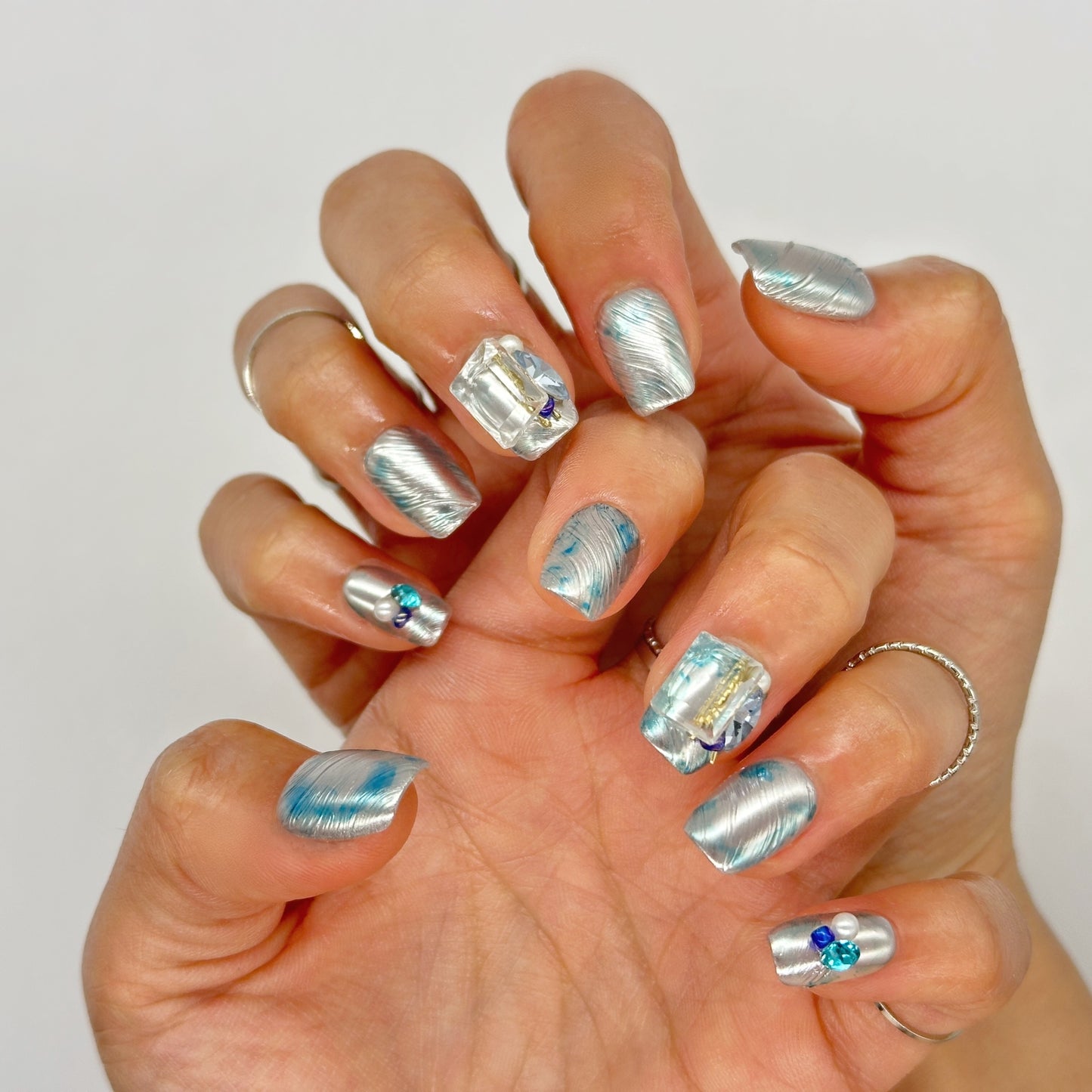 Metallic Silver Press On Nails – Square with 3D Gems