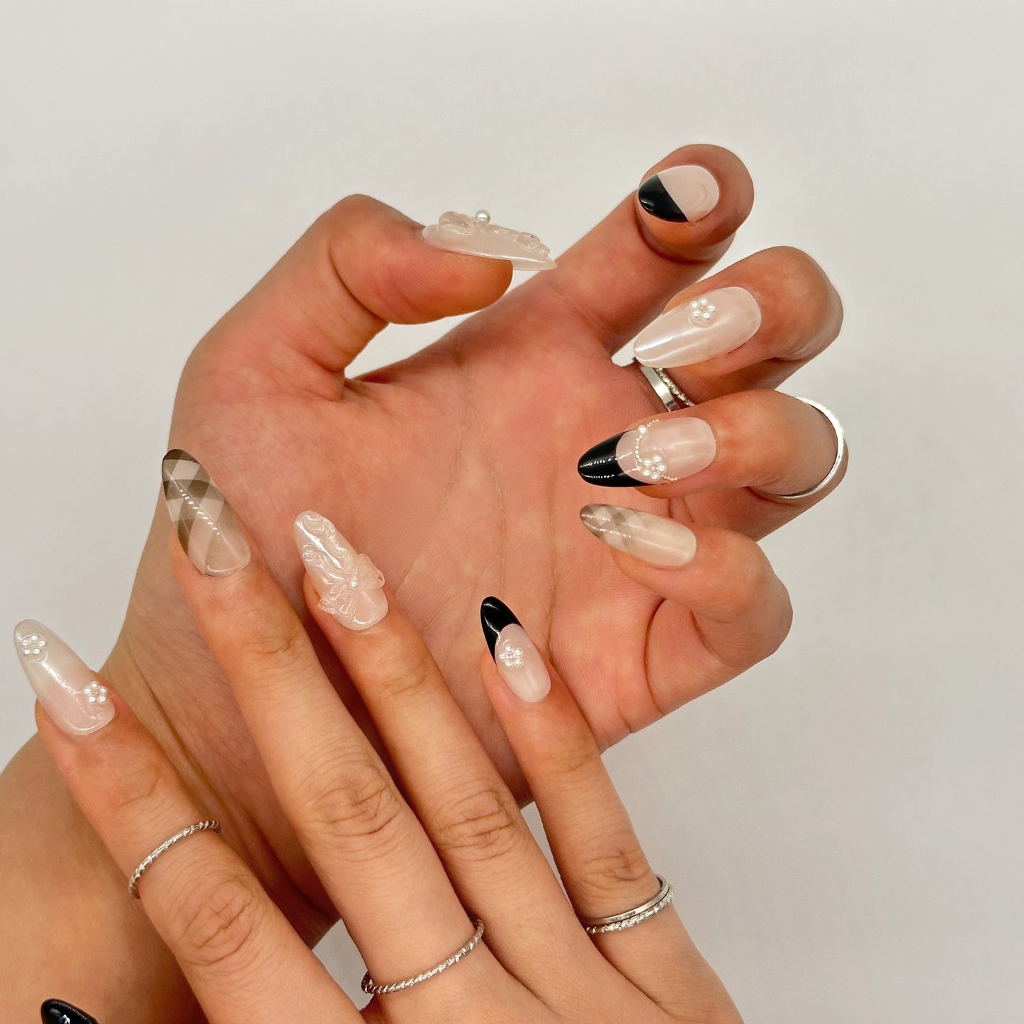 Pearl French Tip Press On Nails – Black & Nude Stiletto