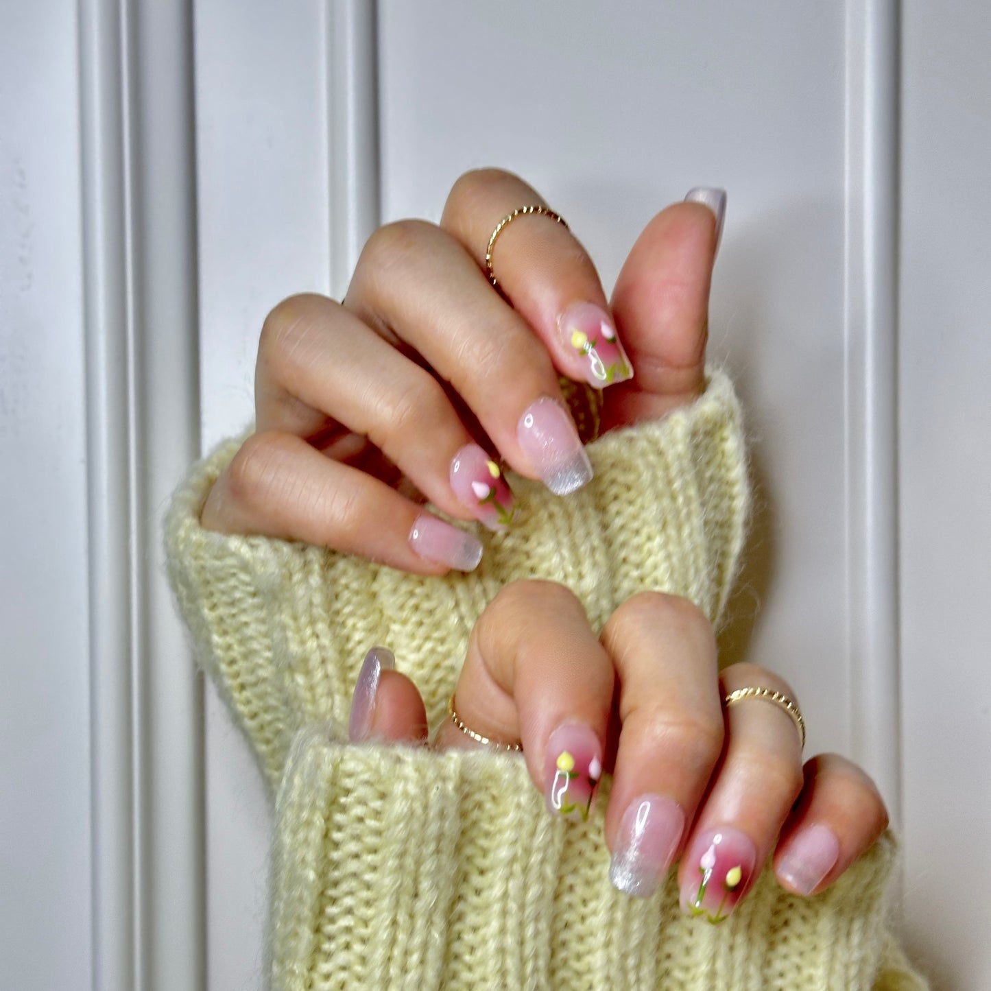 Floral Press On Nails – Blush Pink Short Square